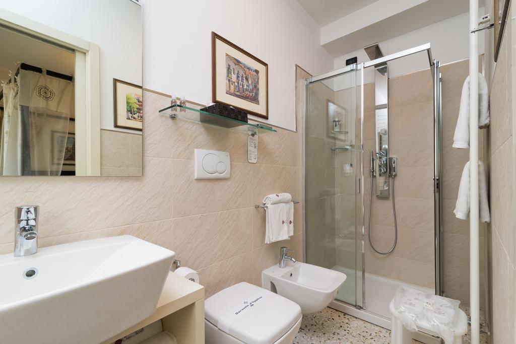 Hotel Relais San Nicolo تريفيزو الغرفة الصورة